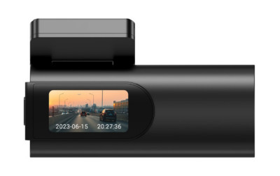 R35 firmy NAVITEL - designerski wideorejestrator pojazdowy z kolorowym wyświetlaczem IPS o przekątnej 1,47 cala