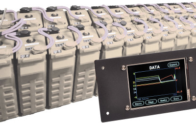 Poza zestawem? W zestawie z podtrzymaniem bateryjnym? Jak monitorować stan akumulatorów? Rejestrator stanu akumulatorów