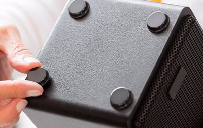 Tłumienie wibracji urządzeń z kauczukowymi nakładkami ochronnymi Bumpon firmy 3M