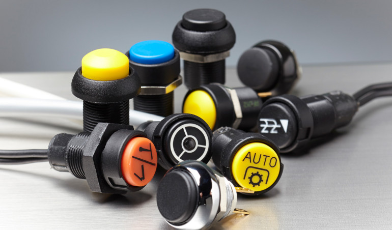 Przełączniki APEM - jakość, której możesz zaufać