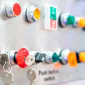 Wybór przełącznika - rodzaje, parametry, wykonania specjalne