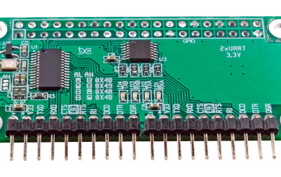 Dwukanałowy port szeregowy z pełnym interfejsem UART