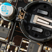 Wzbudzenie drgań rezonatorów kwarcowych 32768 Hz