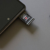 Należąca do marki GOODRAM karta pamięci IRDM M2AA microCARD