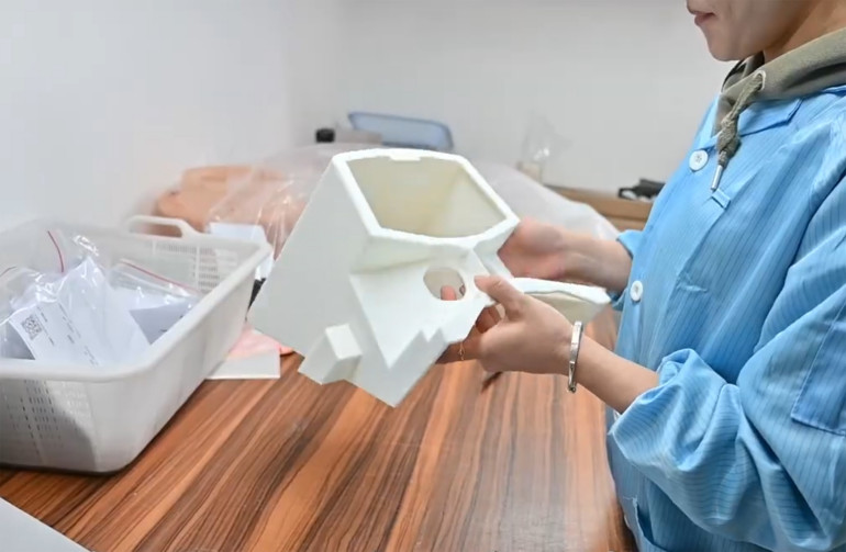 Fotografia 6. Stanowisko kontroli jakości detali wytwarzanych metodą druku 3D