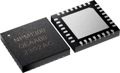 Rysunek 2. nPM1300 dołącza do nPM1100 i nPM6001 w rodzinie układów PMIC firmy Nordic. PMIC jest zoptymalizowany pod kątem maksymalnej wydajności i niewielkich rozmiarów oraz jest konfigurowany za pomocą kompatybilnego z I²C interfejsu dwuprzewodowego (TWI). Interfejs ten umożliwia łatwy dostęp oraz konfigurację szeregu zaawansowanych funkcji zarządzania systemem