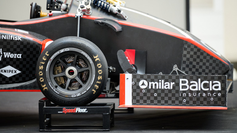 Nowy bolid zespołu WUT Racing zwany WUT-5