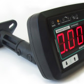 Prosty w obsłudze prędkościomierz rolniczy GTR-62 dostępny w ofercie Rootsey