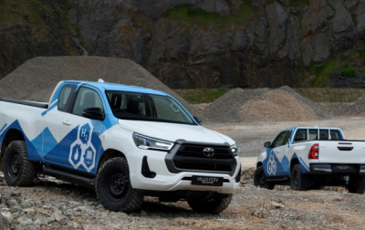 Kolejny etap testów pojazdów Toyota Hilux zasilanych wodorowymi ogniwami paliwowymi