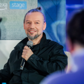 ALEXA STAGE: Przyjmij chaos, łam zasady i znajdź mądrość w nieoczekiwanych miejscach, czyli o sztucznej inteligencji z Wiesławem Bartkowskim