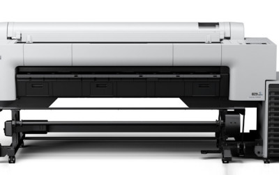 Wielkoformatowa drukarka SureColor P20500 firmy Epson do profesjonalnej fotografii, dzieł sztuki, plakatów i produkcji oznakowań