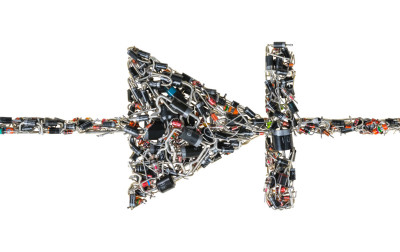 Uwaga na diody zabezpieczające!