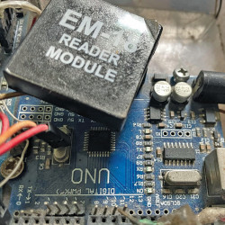 System uwierzytelniania oparty na RFID z użyciem Arduino