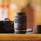 Stałoogniskowy, szerokokątny obiektyw hybrydowy RF 35mm F1.4L VCM firmy Canon