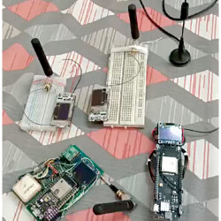 Sieć mesh dalekiego zasięgu oparta na niedrogich modułach LoRa