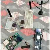 Sieć mesh dalekiego zasięgu oparta na niedrogich modułach LoRa