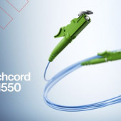 Patchcord światłowodowy PM1550 firmy FIBRAIN ze złączami E2000
