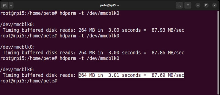 Przykładowy wynik testu odczytu danych z karty pamięci SD na komputerze Raspberry Pi 5