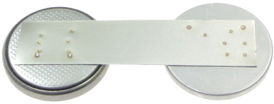 6. Spawanie taśmy niklowej do ogniwa guzikowego