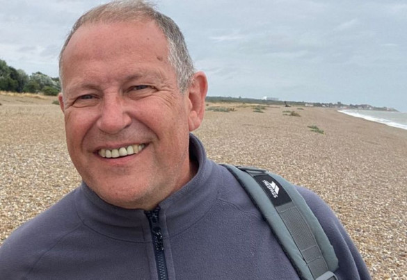 Pan Simon Wade - Senior Global Product Manager w firmie Farnell