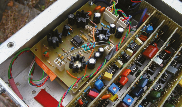 Wokoder analogowy, część 2