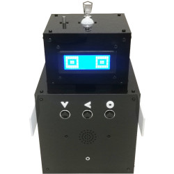 ZW-C1: Zegar w kształcie robota