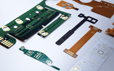 Nowoczesne obwody drukowane motorem technologii ubieralnej