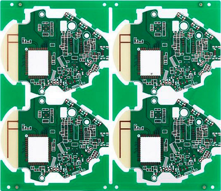Fotografia 3. Obwody drukowane do przenośnego urządzenia medycznego z transceiverem radiowym i anteną mikropaskową
