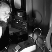 Ekscytacje Maxa. Migające diody LED i śliniący się inżynierowie (15)