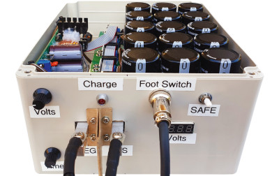 Bezpieczna i niskonapięciowa zgrzewarka kondensatorowa CD Welder, część 1