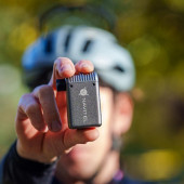 Przenośny kompresor AIR8 MINI firmy NAVITEL - najmniejsza na rynku pompka rowerowa