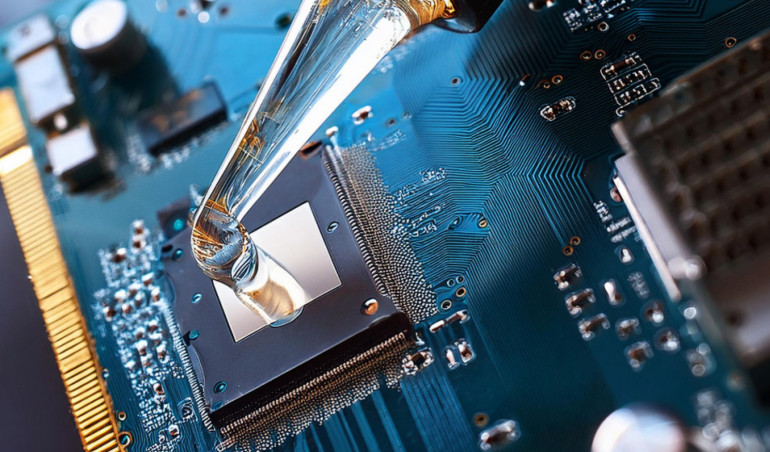 W jakim celu lakierujemy płytki PCB i jak wybrać optymalne rozwiązanie?