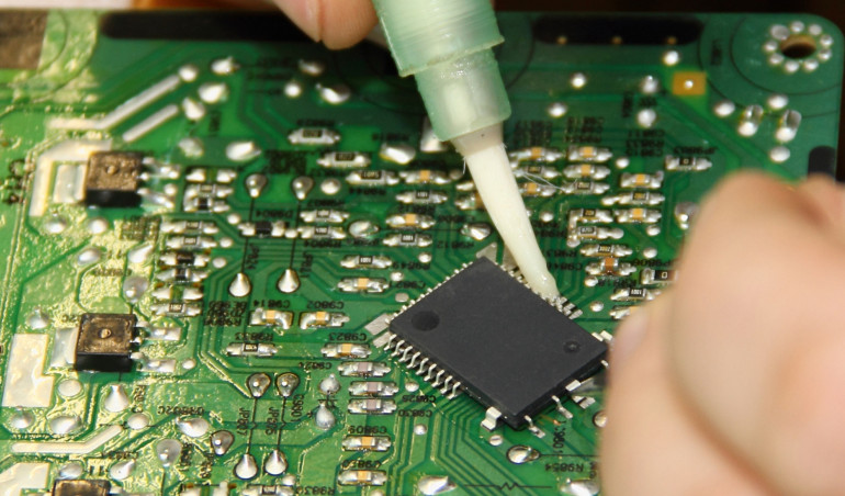 Chemia w warsztacie elektronicznym: czyszczenie, lutowanie i nie tylko