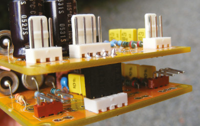 Wokoder analogowy, część 4. Wzmacniacz sterujący