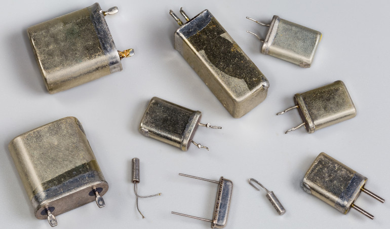 Edukacja w EdW dla szkół i uczelni - wykład 26: Rezonatory i generatory kwarcowe oraz inne sposoby na stabilną podstawę czasu i częstotliwości