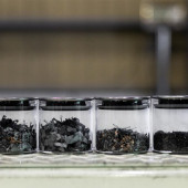 Nowa metoda recyklingu baterii samochodowych opracowana przez firmę Toyota