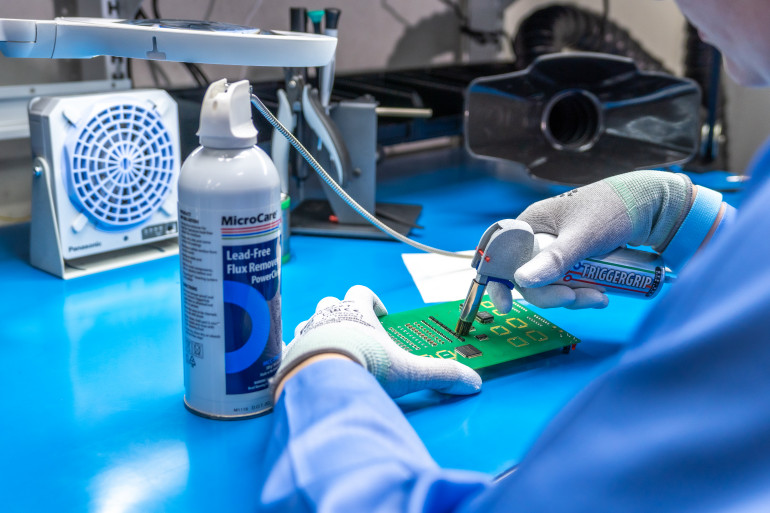 Kompleksowa oferta wyposażenia dla elektroników