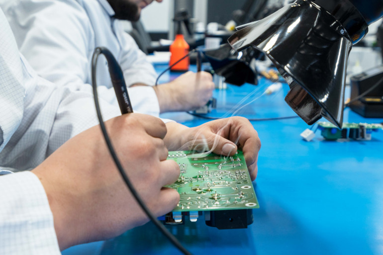 Kompleksowa oferta wyposażenia dla elektroników