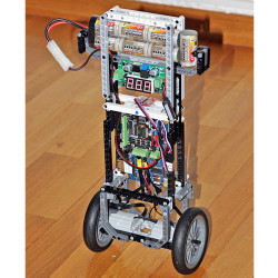 Samojezdny, dwukołowy robot z Intel Galileo