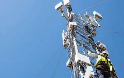 Nowe stacje i lepszy zasięg 5G w sieci Orange