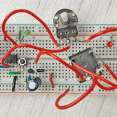 Timer z superkondensatorem do odmierzania długich czasów