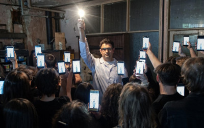 Najnowsza klasa wydajnych materiałów emitujących światło