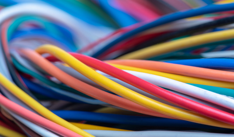 Kable i przewody w urządzeniach elektronicznych