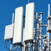 Pierwsi klienci Orange mogą już korzystać z łączności 5G w paśmie 700 MHz