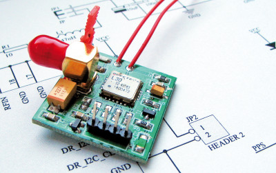 Miniaturowy GPS dla robotyki i nie tylko