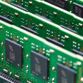 Historia rozwoju pamięci komputerowych, epoka krzemu