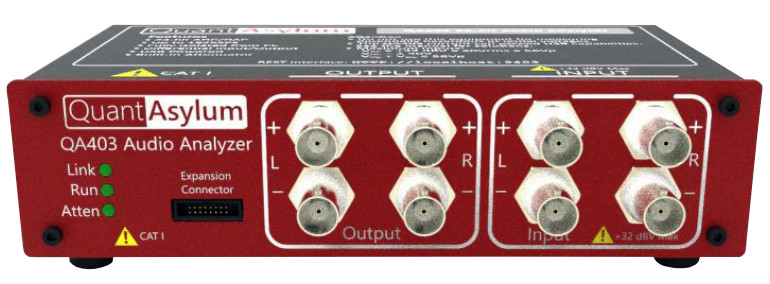 Fotografia 3. Analizator audio QA403 (z materiałów QuantAsylum)