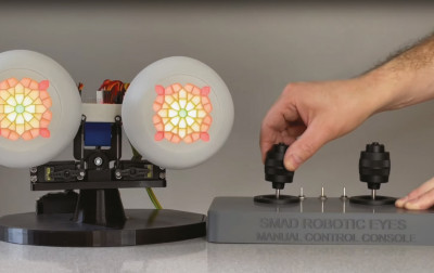 Ekscytacje Maxa. Migające diody LED i śliniący się inżynierowie (27)