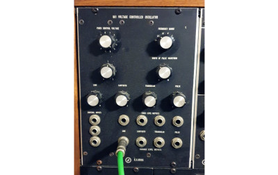 Syntezatory dźwięku (3). Oscylatory sterowane napięciem