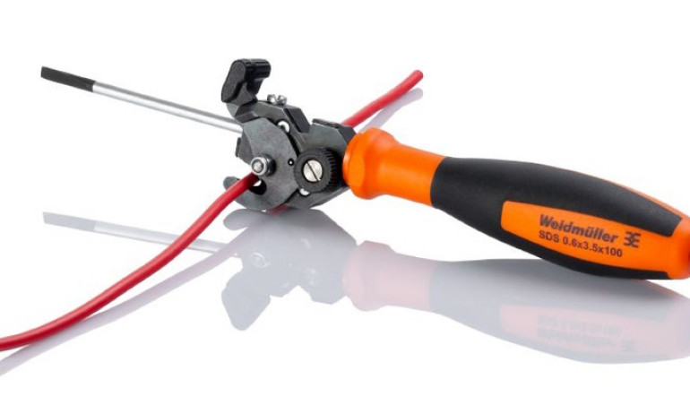 Narzędzie do cięcia i wkręcania swifty CS